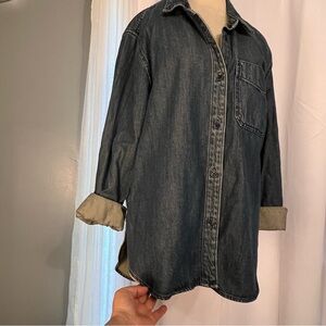 Universal Thread women’s blue long sleeve Denim Shirt with pocket NWT se photos